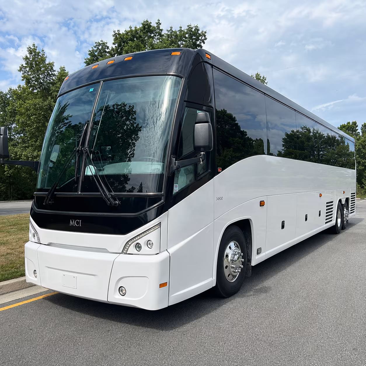 corporate shuttle service between maple grove and downtown minneapolis