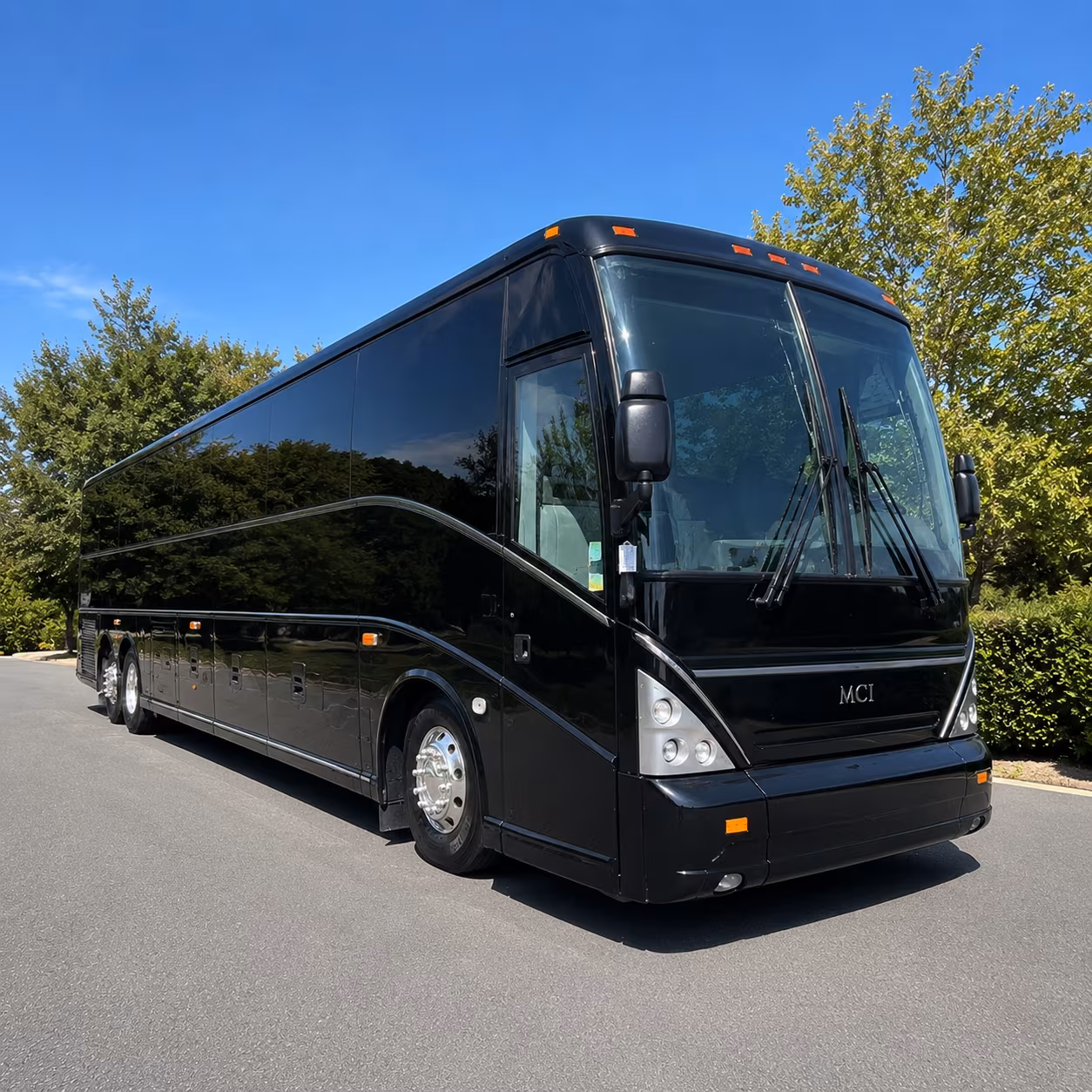 find the right bus for weddings at medina entertainment center and lake minnetonka venues