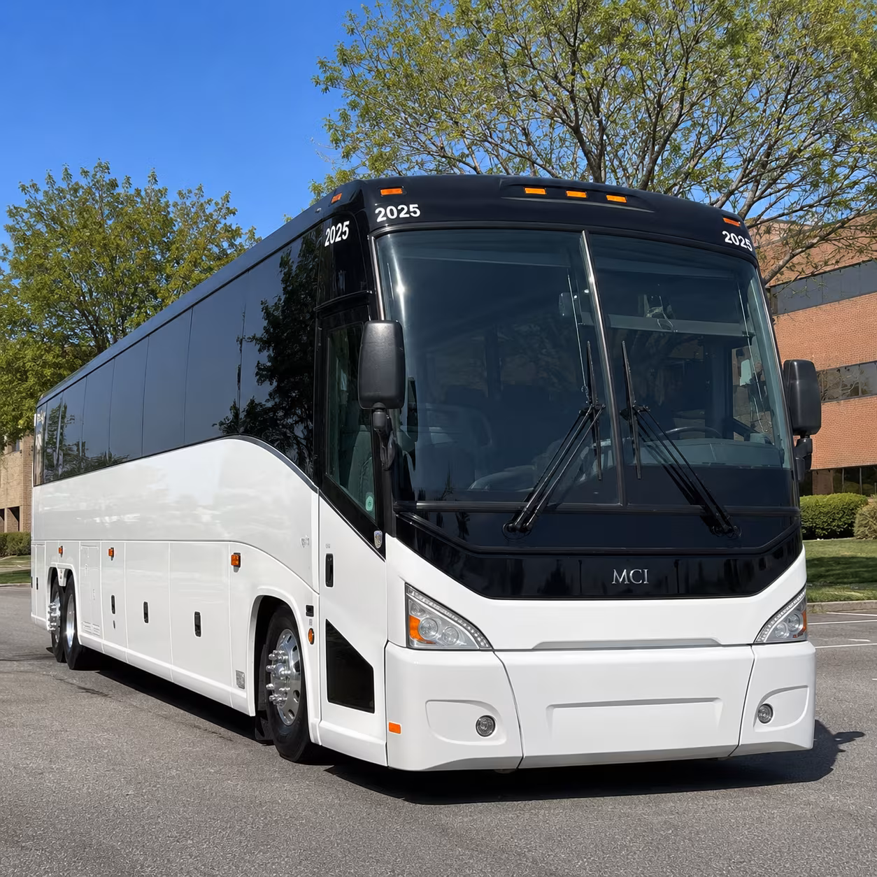 finding a bus for end of year trips to valleyfair and outdoor destinations