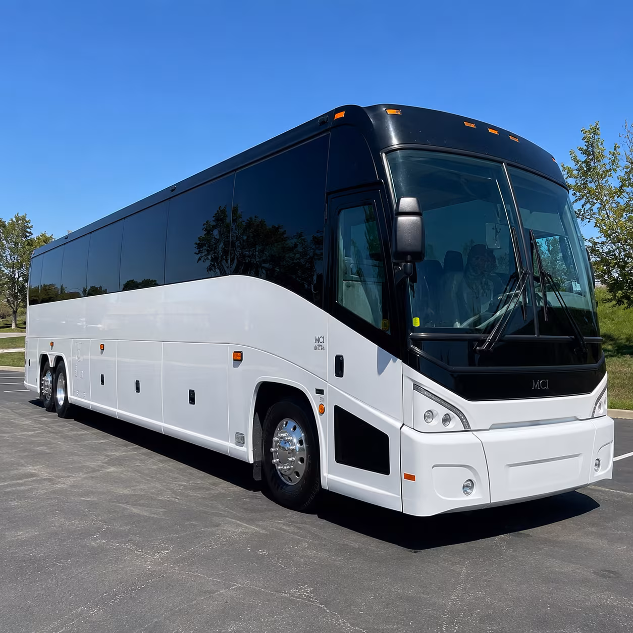 we help you compare airport shuttle buses for every group size departing from maple grove